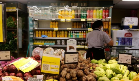 Inflação cai para os ricos e dobra para os pobres em janeiro