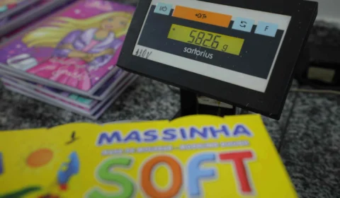 Em Manaus, operação ‘Volta às Aulas’ fiscaliza artigos escolares e orienta pais sobre segurança e qualidade dos produtos