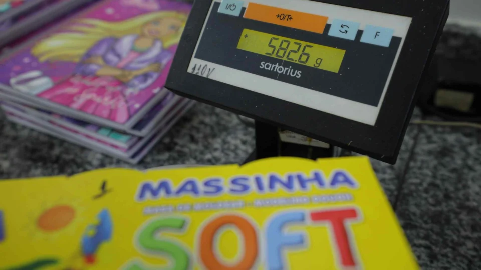 Em Manaus, operação ‘Volta às Aulas’ fiscaliza artigos escolares e orienta pais sobre segurança e qualidade dos produtos