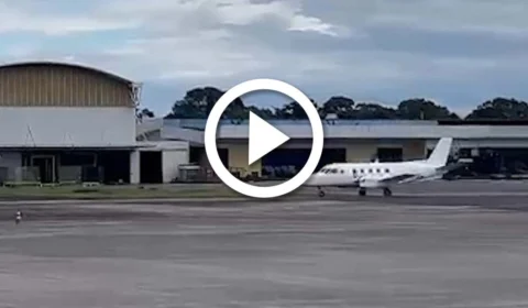 Vídeo: irmãos indígenas achados desnutridos na mata são transferidos de Manicoré para Manaus