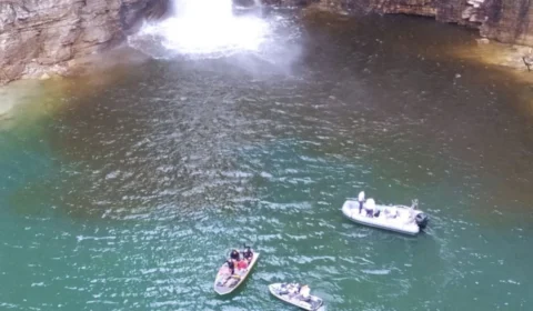 Em MG, sobe para seis mortos em desabamento de rocha em Capitólio