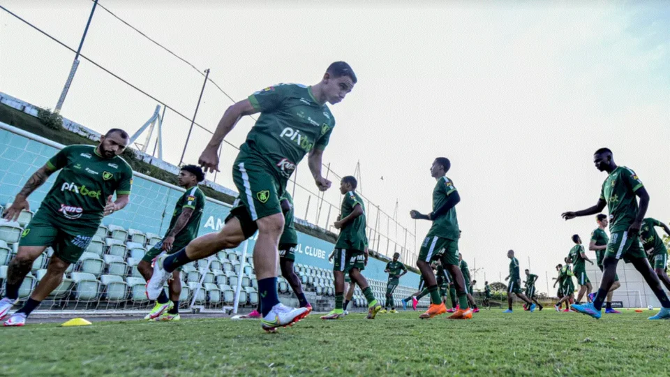 América/MG faz último treino antes de enfrentar Barcelona do Equador na Libertadores