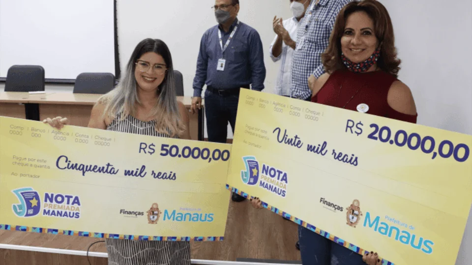 Felizardos da campanha ‘Nota Premiada Manaus’ recebem prêmio nesta terça-feira