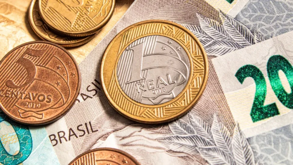 Mais de 13 milhões de brasileiros têm até R$ 1 a receber, diz Banco Central
