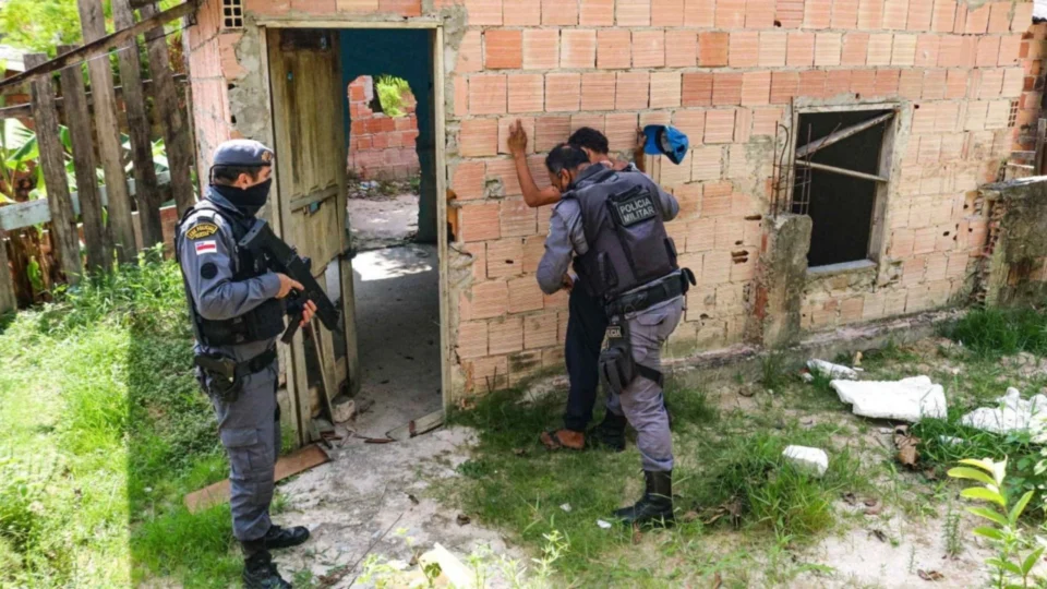 Operação ‘Cidade Mais Segura’ prende cinco suspeitos por tráfico de drogas, em Manaus