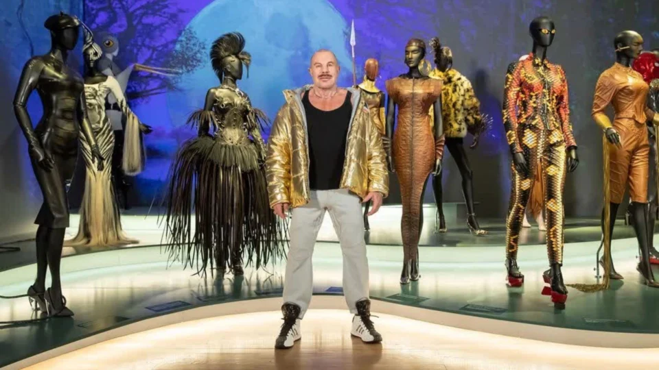 Aos 73 anos, morre o estilista francês Thierry Mugler, ícone fashion