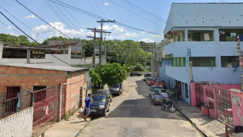 Homem é morto com vários tiros na Zona Oeste de Manaus