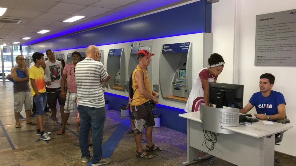 Bancos fecham no Carnaval e reabrem na Quarta-feira de Cinzas