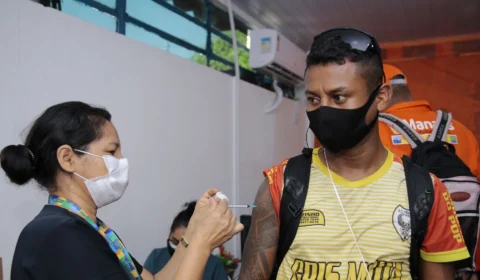 Manaus terá 40 pontos de vacinação contra a Covid-19 nesta terça