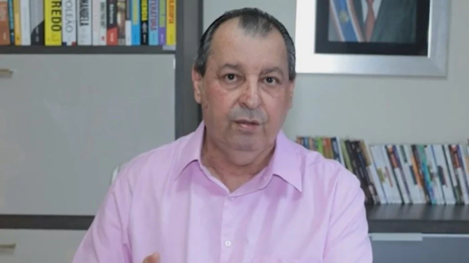 Vídeo: ‘Presidente fala mal de vacina, mas quando passa mal procura hospital e especialista’, diz Omar Aziz ao criticar falas de Bolsonaro