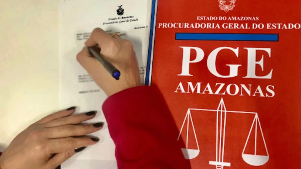 PGE-AM lança edital do PSS para estágios na área de Direito no valor de R$ 1.035,20