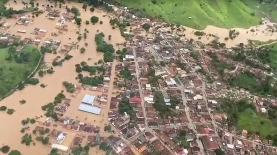 Militares atuam em cidades baianas afetadas pelas chuvas