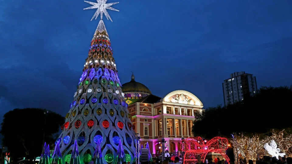 Espetáculo ‘Um presente para o Natal’ inicia apresentações no Teatro Amazonas