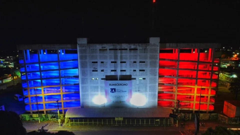 Liceu Claudio Santoro celebra 8 anos em Parintins