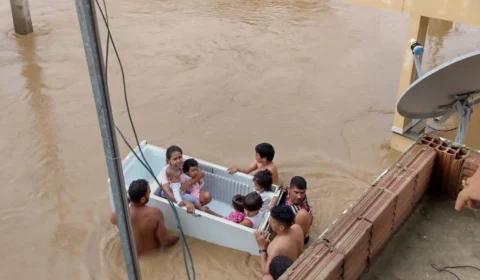 VÍDEO: Por conta de temporal, governador da Bahia decreta situação de emergência em 24 municípios