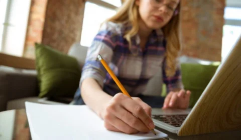 CMM abre inscrições para 12 cursos gratuitos nas modalidades EaD e presencial, em Manaus