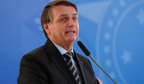 VARIANTE ÔMICRON: ‘Brasil e o mundo não aguentam novo lockdown’, diz Bolsonaro