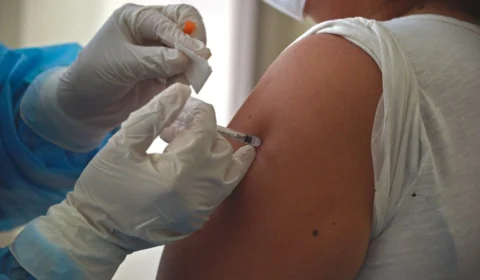 Equador declara obrigatória a vacinação contra a Covid-19 no país