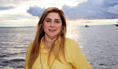 Dulce Almeida, irmã do prefeito David Almeida, assume a Semed em Manaus