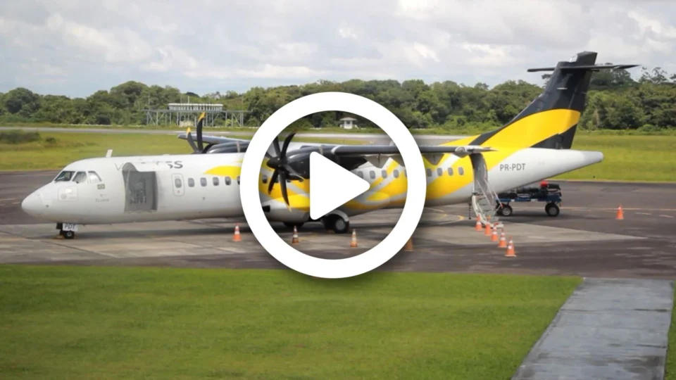 VÍDEO: avião faz pouso forçado em Parintins-AM e deixa 60 passageiros que viriam para Manaus revoltados