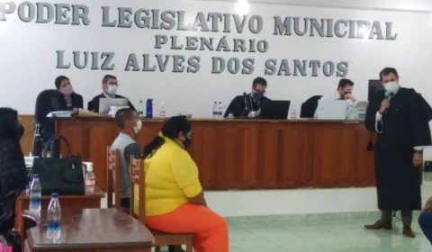 Réus suspeitos de matar grávida para retirar bebê são julgados no Tribunal do Júri, no interior do Amazonas