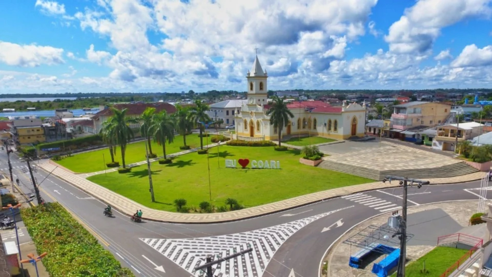 Mais de 40 mil eleitores voltam às urnas em Coari-AM para eleger novo prefeito