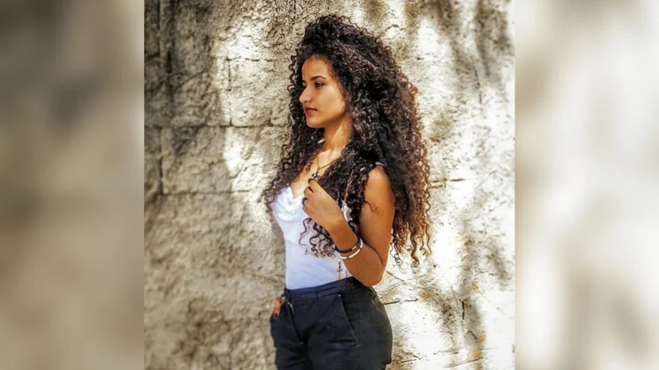 VÍDEO: ‘Seu cabelo assusta’; modelo relata injúria racial sofrida em Belo Horizonte