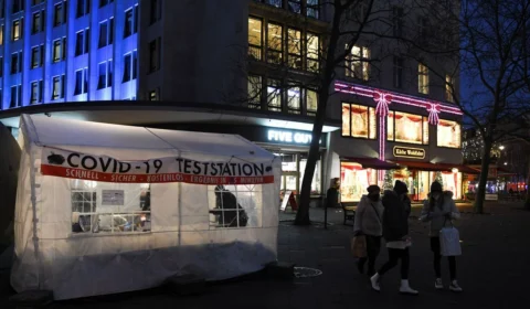 Na Europa, Alemanha bate recorde com mais de 80 mil casos diários de Covid-19