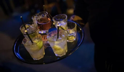 Austríaco morre de Covid-19 após se infectar de propósito para conseguir o chamado ‘passe livre’ sem precisar tomar a vacina