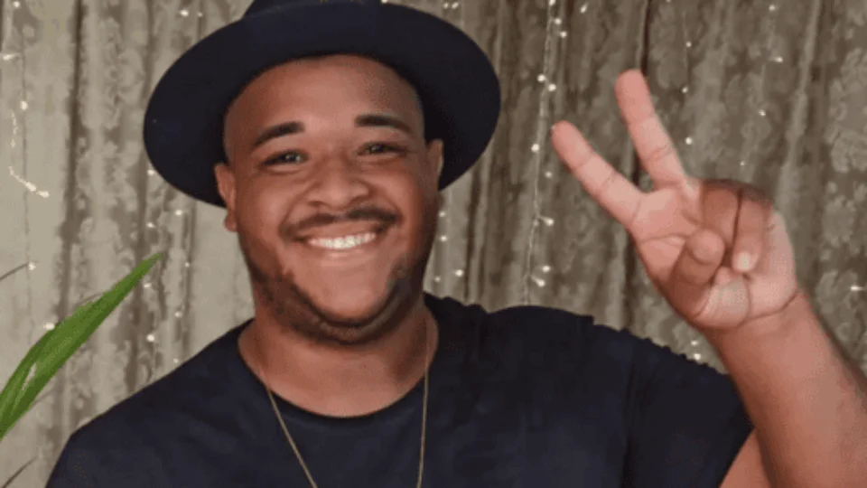 Vocalista do grupo de forró ‘Xote dos Garotos’ morre em acidente de carro, na Bahia