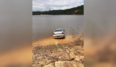 Após tentativa frustrada de assalto à agência bancária no AM, suspeitos fogem com carro do gerente