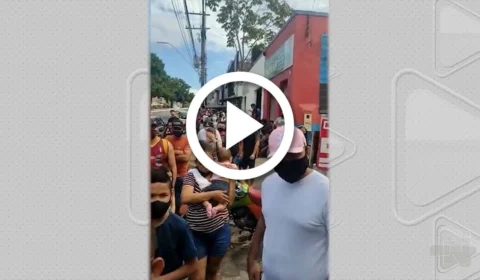 VÍDEO: em Manaus, fila gigante provoca discussão e confusão no Sinetram