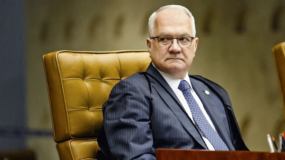 Ministro Edson Fachin assume por seis meses presidência do Tribunal Superior Eleitoral
