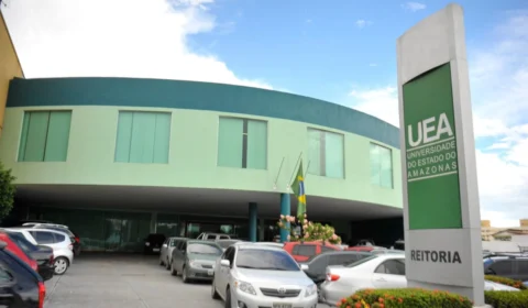 UEA informa que termina nesta terça-feira o prazo para solicitar isenção das taxas de inscrição do Vestibular e SIS