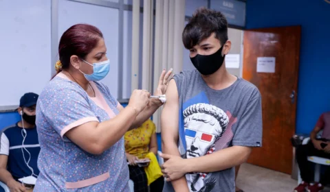 COVID-19: confira os pontos de vacinação nesta sexta-feira, em Manaus