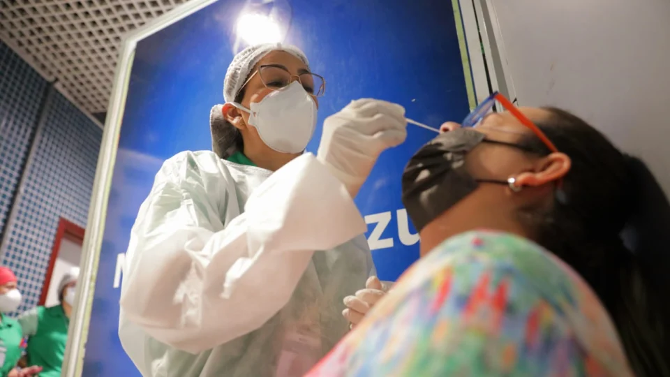 Amazonas registra os dois primeiros casos de ‘Flurona’, coinfecção por Covid-19 e Influenza A