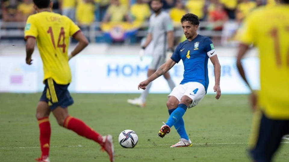 Brasil empata com a Colômbia na noite deste domingo