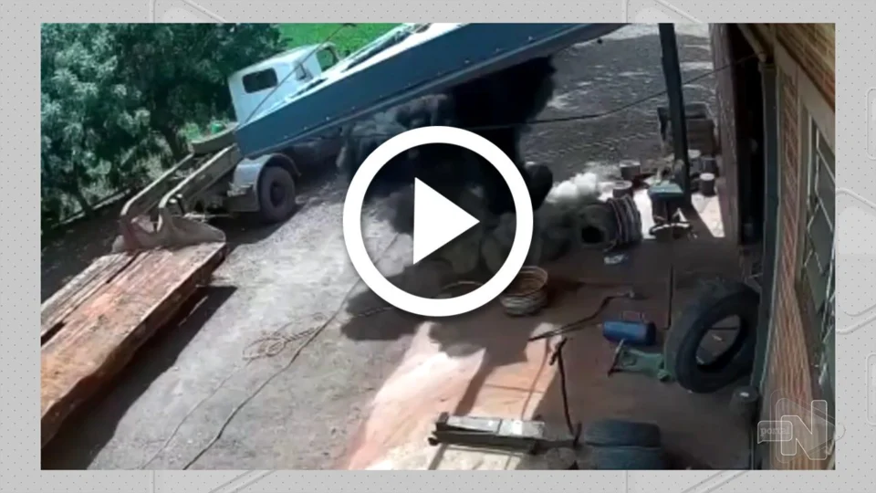 VÍDEO: pneu explode em borracharia no Paraná e casal foge segundos antes