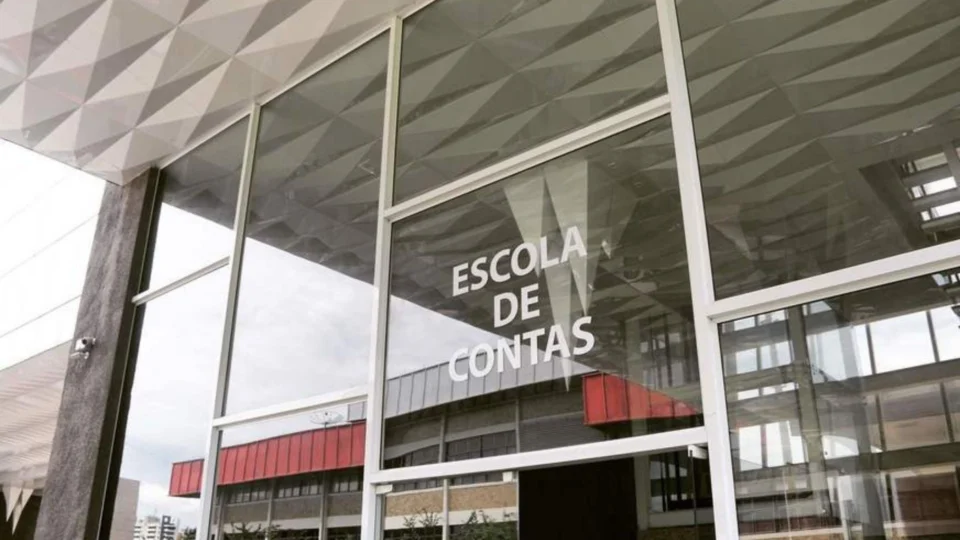 TCE-AM divulga lista de cursos da ECP para a segunda quinzena de novembro