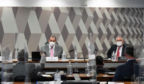 Omar Aziz convoca novamente ministro da Saúde à depor na CPI