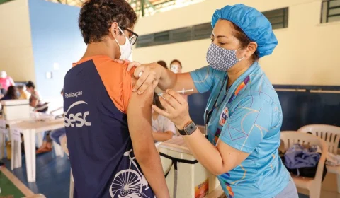 Manaus terá 14 pontos de vacinação contra a Covid-19, neste sábado