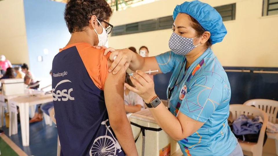 Manaus terá 14 pontos de vacinação contra a Covid-19, neste sábado