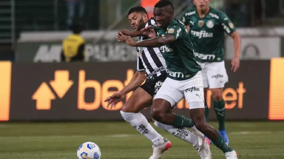 Palmeiras e Atlético-MG ficam no empate por 2 a 2 em jogo bastante movimentado