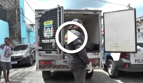 VÍDEO: homem é assassinado a facadas em casa na Zona Sul de Manaus