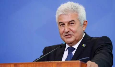 ‘O Brasil deixará de ser importador para exportar vacinas para todo o mundo”, afirma ministro Marcos Ponte