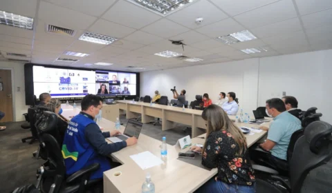 Amazonas volta à fase vermelha de transmissão da Covid-19, após aumento de casos pela ômicron