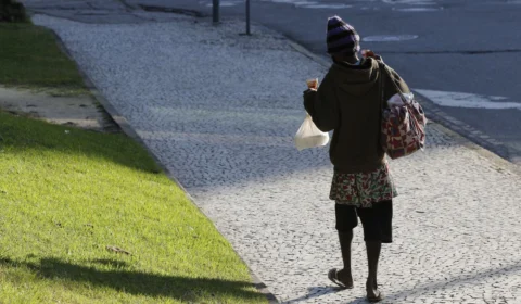 População em situação de rua cresce 31% em 2 anos, mostra censo de São Paulo