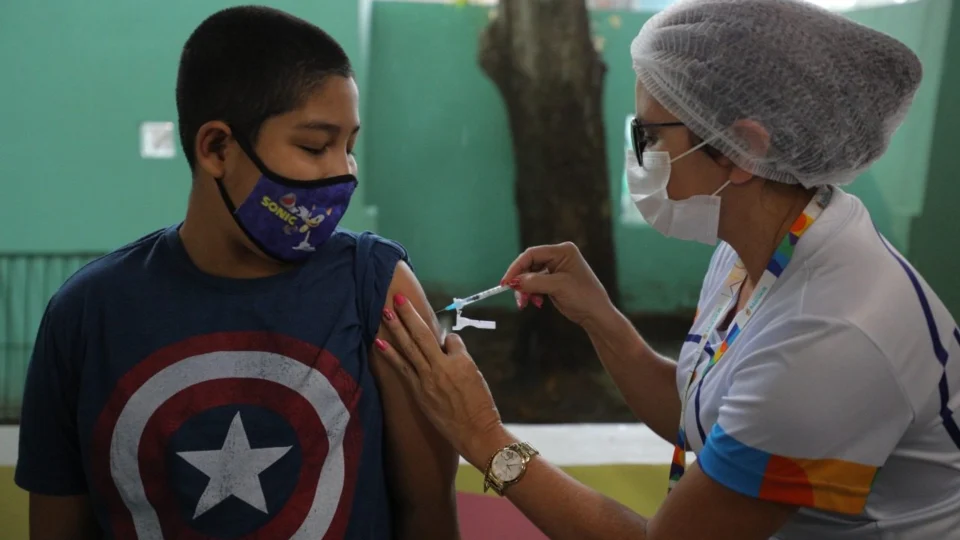 Imunização de crianças de 5 a 11 anos com deficiência permanente e/ou com comorbidades continua no AM