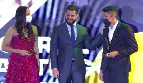 Cerimônia premia os melhores brasileiros de 2021 nesta quarta