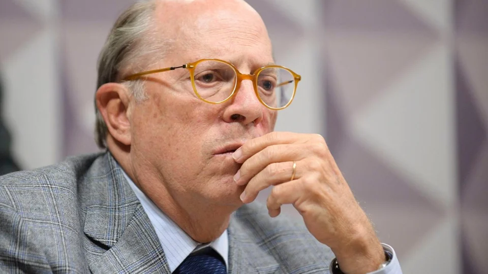 Crime de epidemia, charlatanismo; veja parecer de juristas que acusam Bolsonaro de crime de responsabilidade